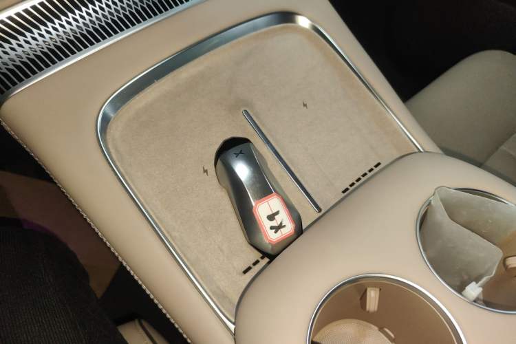 Used XPeng X9 2025 740 Ultra-Long Range Max