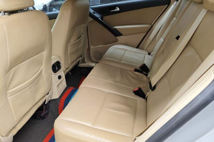 Used Volkswagen Tiguan 2012 1.8TSI Automatic Two-Wheel Drive Urban Edition Left Rear Seat