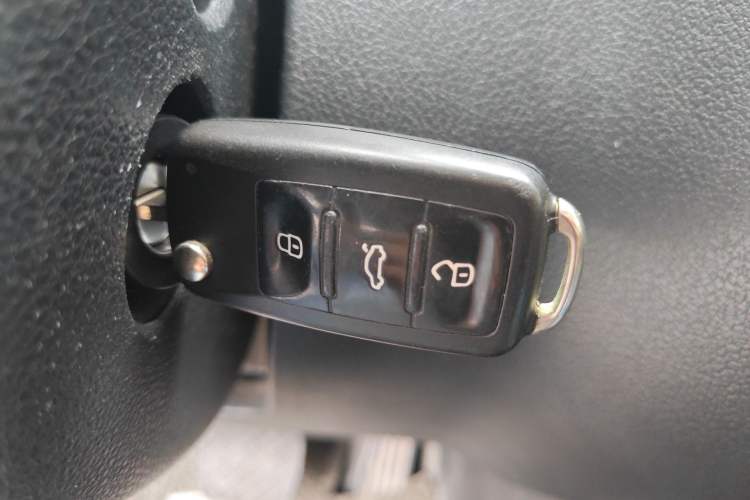 Used Volkswagen Tiguan 2015 1.8TSI Automatic All-Wheel Drive Comfort Edition Vehicle Key