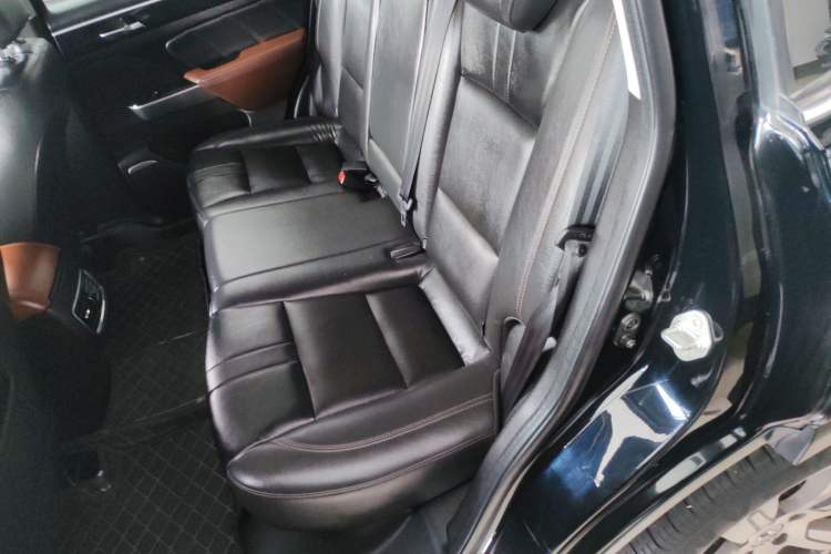 Used GAC Trumpchi GS7 2017 320T Two-Wheel-Drive Luxury Model Left Rear Seat