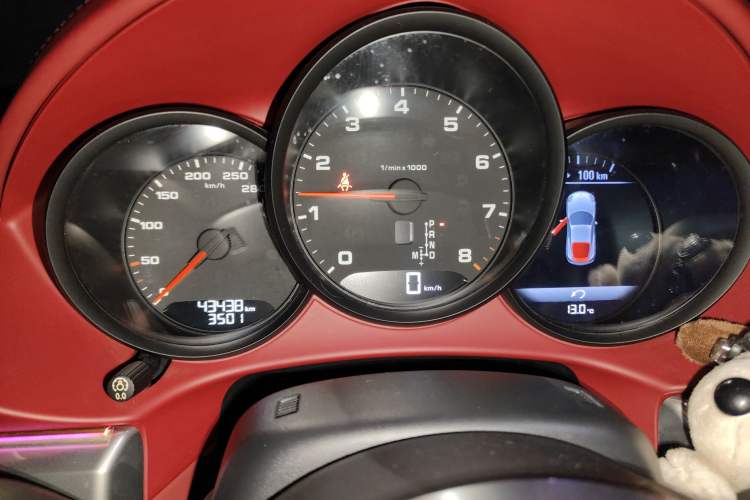 Used Porsche 718 2016 Cayman 2.0T