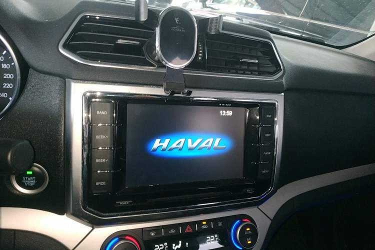 Used Haval H6 Coupe 2016 Blue Label 1.5T Automatic Two-Wheel Drive Elite Model Audio And AC Panel