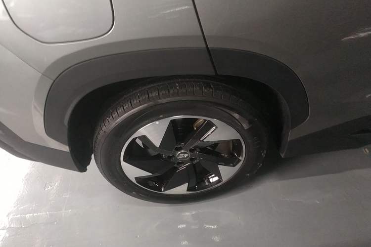 Used JETOUR Shanhai L6 2024 1.5TD DHT ULTRA
