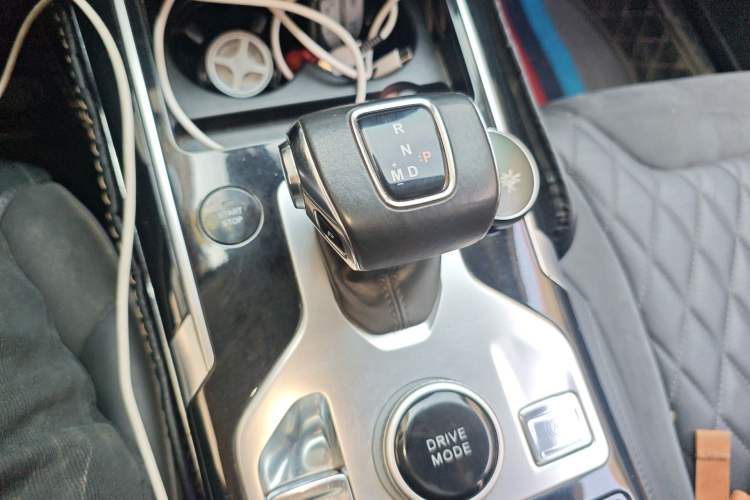 Used Hongqi HS5 2022 2.0T Smart Connect Flagship Edition Gear Lever