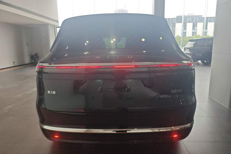 Used Hima AITO M7 2026 Model Range-Extending Max All-Wheel Drive 6-Seater Version Rear