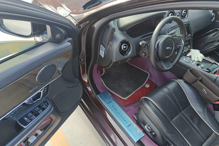 Used Jaguar XJ 2018 XJL 3.0 SC Four-Wheel Drive Panoramic Business Edition
