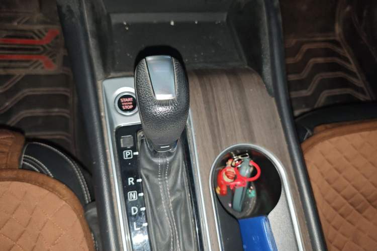 Used Nissan Teana 2021 2.0L XL Comfort Edition Gear Lever