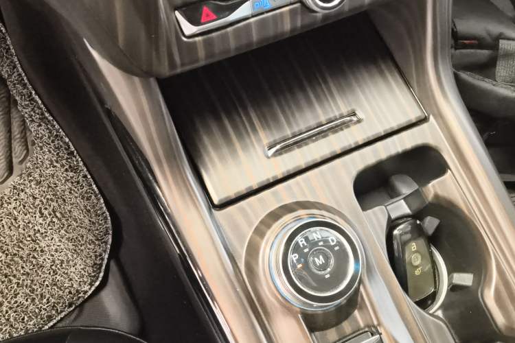 Used Ford Explorer 2020 EcoBoost 285 4x4 Titanium Edition 7-Seater