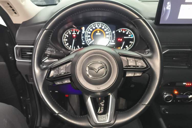 Used Mazda CX-5 2022 2.0L Automatic Two-Wheel Drive Zhiya Version Steering Wheel