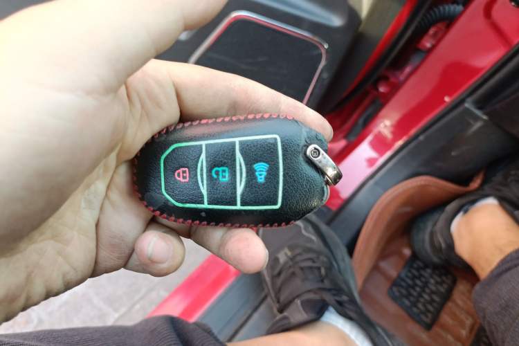 Used Lifan Auto Xuanlang 2017 1.5T Automatic Luxury Model Vehicle Key