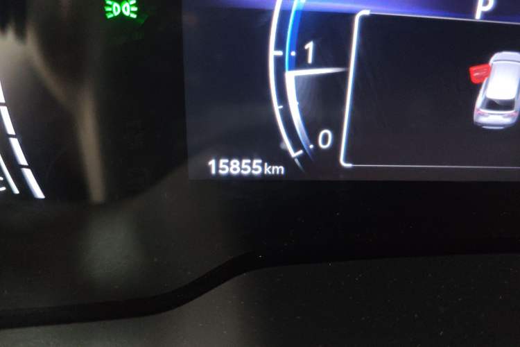 Used Toyota FRONTLANDER 2023 2.0L CVT Luxury Edition Odometer Close Up