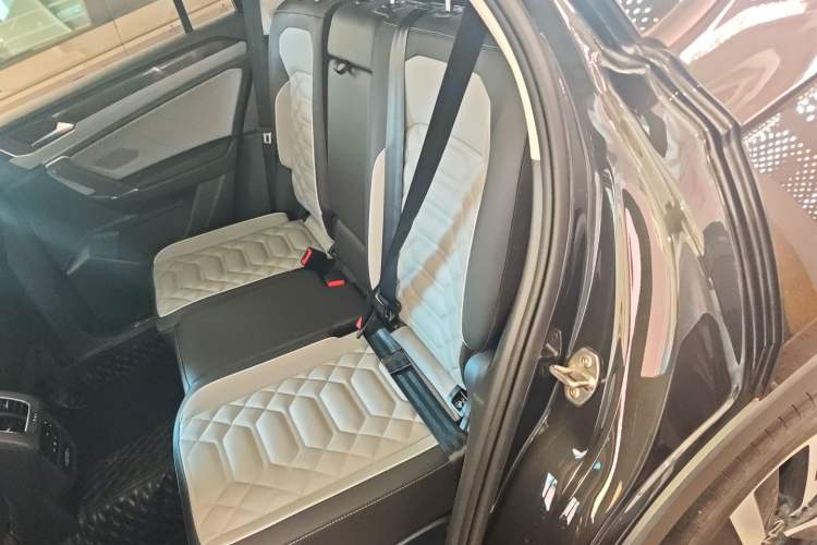 Used Volkswagen Tayron 2023 330TSI Two-Wheel-Drive Luxury Plus Advanced Version