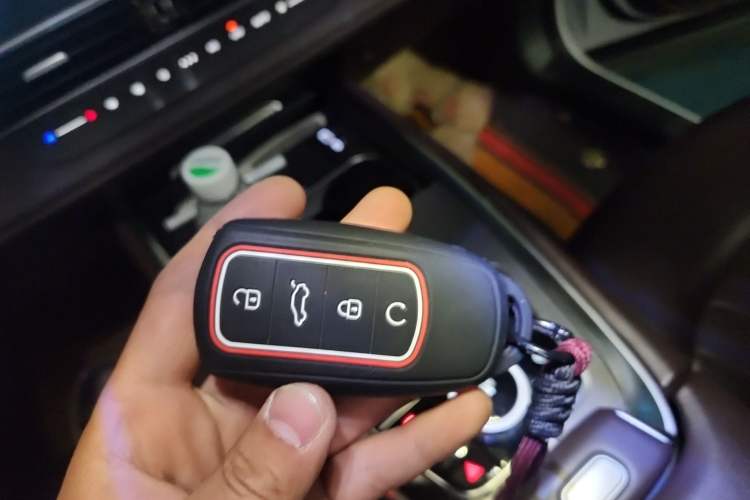 Used Chery Tiggo 8 PRO 2022 290T Two-Wheel Drive Haohan Edition 5 Seats Vehicle Key