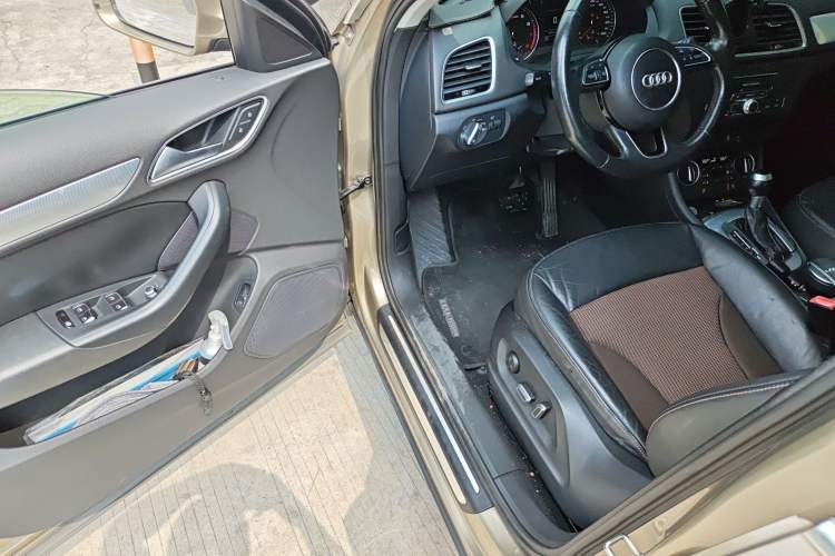 Used Audi Q3 2017 30 TFSI Fashion Model