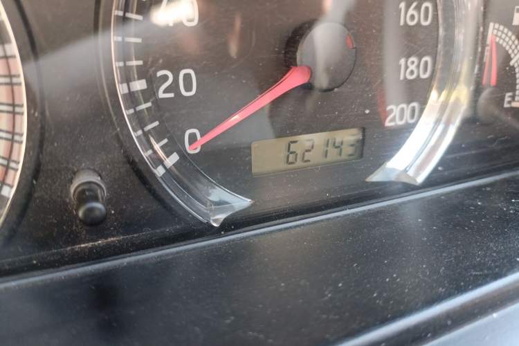 Used FAW Xiali N5 2011 1.3L Manual Standard Edition Odometer Close Up