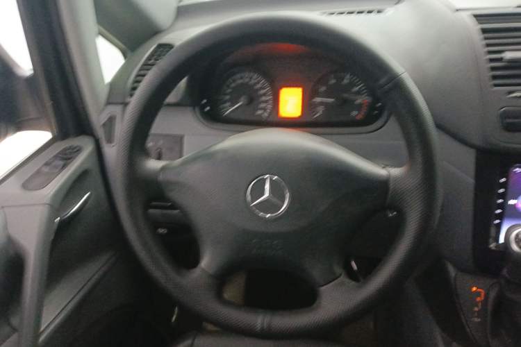 Used Mercedes-Benz Vito 2010 2.5L Elite Edition Steering Wheel