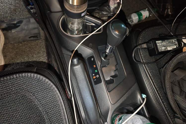 Used Toyota RAV4 2016 2.0L CVT Two-Wheel Drive Fashion Edition China V Standard
