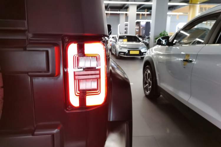 Used BAIC Off-Road BJ40 2023 2.0D Automatic Four-Wheel Drive Blade Hero Edition Adventurer Type
