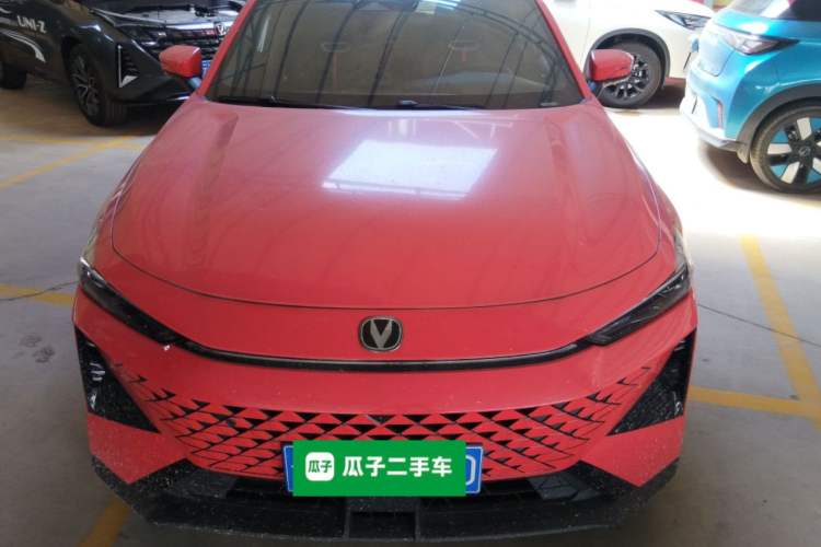 Used Changan UNI-V 2024 1.5T Smart Navigation Version
