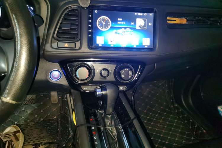 Used Honda Vezel 2020 1.5L CVT Elite Edition Audio And AC Panel