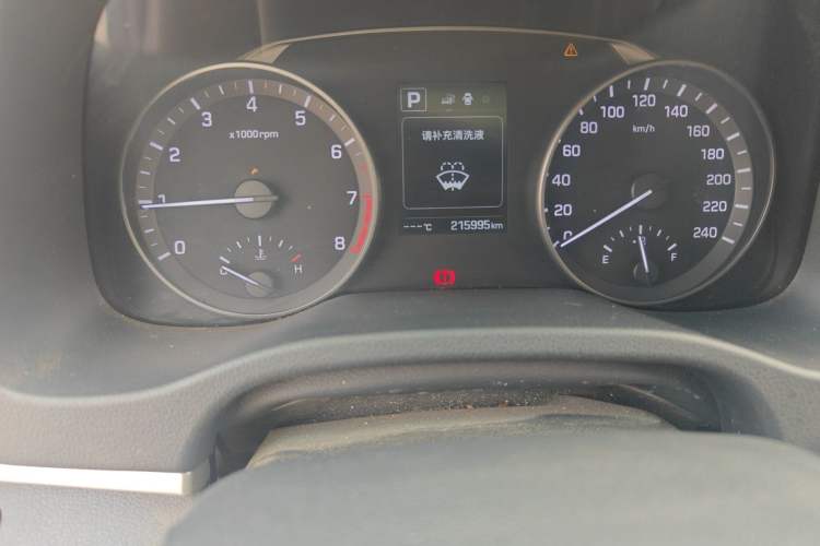 Used Hyundai Elantra (6th Generation / Lingdong) 2016 1.6L Automatic ZhiXuan · Luxury Version Odometer Close Up