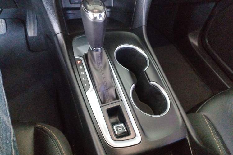 Used Chevrolet Equinox 2019 535T Automatic YuJie Edition China V Standard Gear Lever