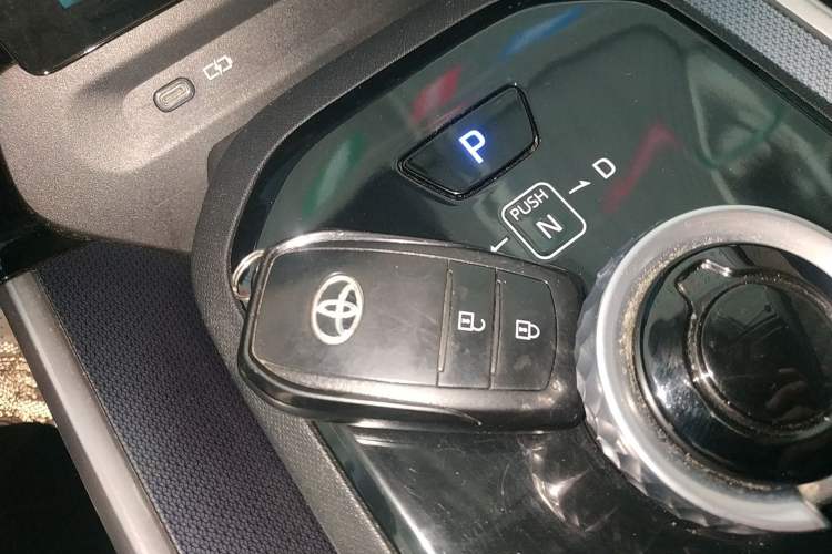 Used Toyota bZ3 2023 517 km Elite PRO Vehicle Key