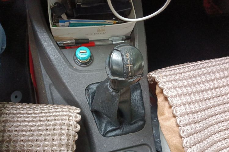 Used Wuling Hongguang 2016 1.5L S Comfort Version Gear Lever