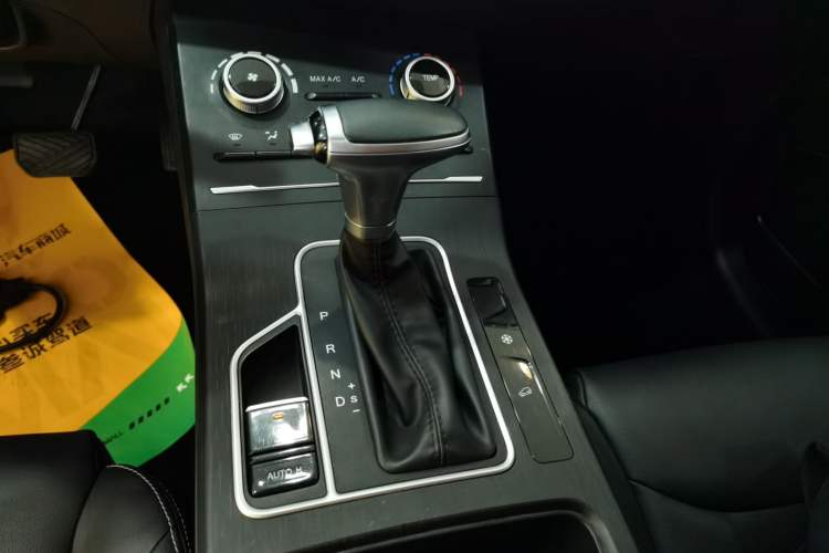 Used Dongfeng Fengon ix5 2022 1.5T CVT Urban Luxury Edition
