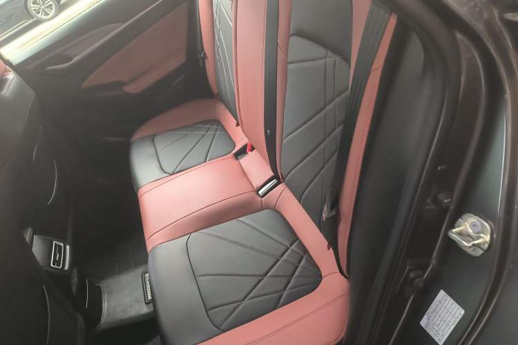 Used CHANGAN Eado 2022 PLUS Blue Whale NE 1.4T GDI DCT Prestige Edition Left Rear Seat