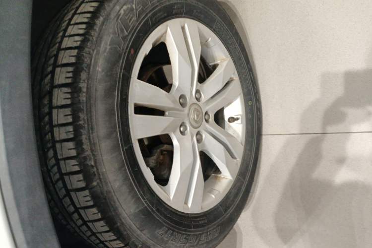 Used CHANGAN CS75 2014 1.8T Automatic Elite Version China V Standard
