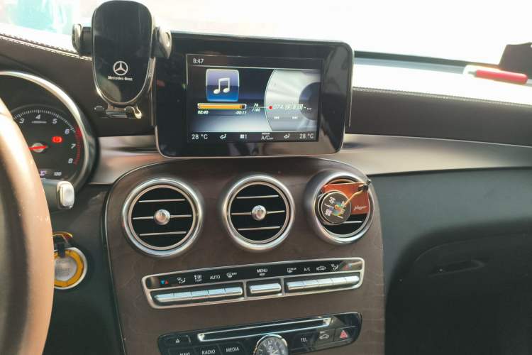 Used Mercedes-Benz GLC 2016 GLC 300 4MATIC Dynamic Model Audio And AC Panel