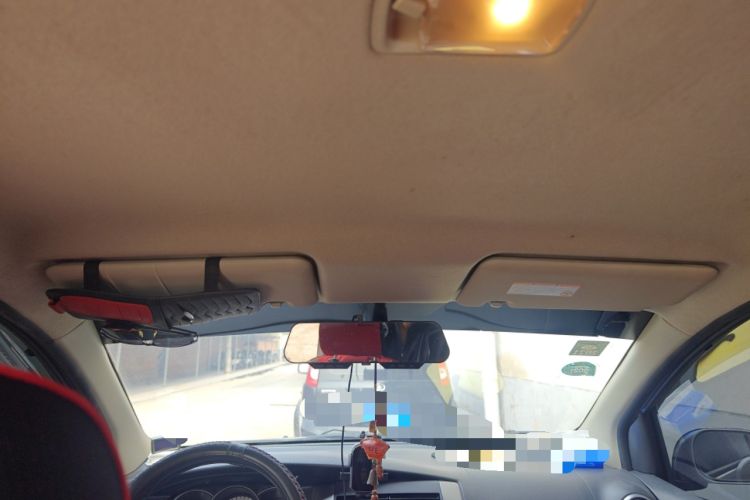 Used Nissan Livina 2010 JINRUI Edition 1.6L Automatic Standard Model Headliner