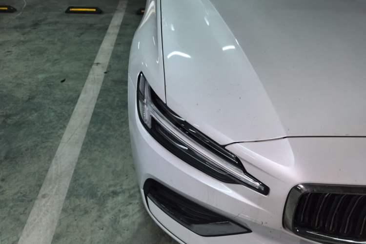 Used Volvo S60 2025 B4 Zhiyi Luxury Edition
