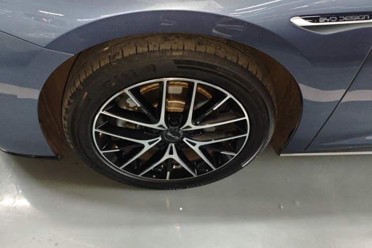 Used BYD Seal 2023 DM-i 1.5T 121km Flagship Model