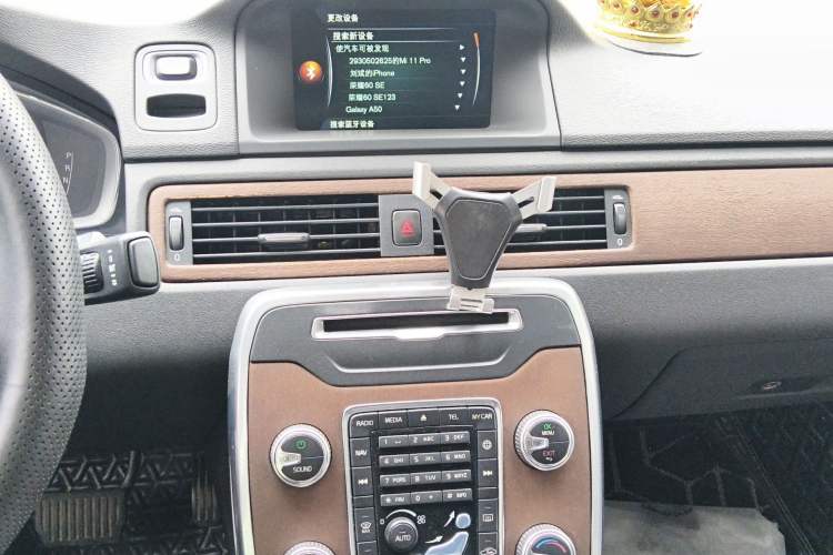 Used Volvo S80L 2015 2.0T T5 Smart Luxury Edition Audio And AC Panel