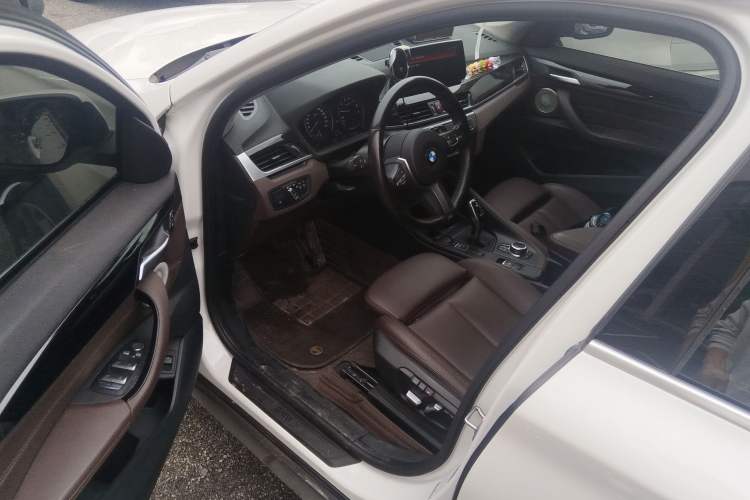 Used BMW X1 2021 Restyled sDrive25Li Leading Edition Driver Seat