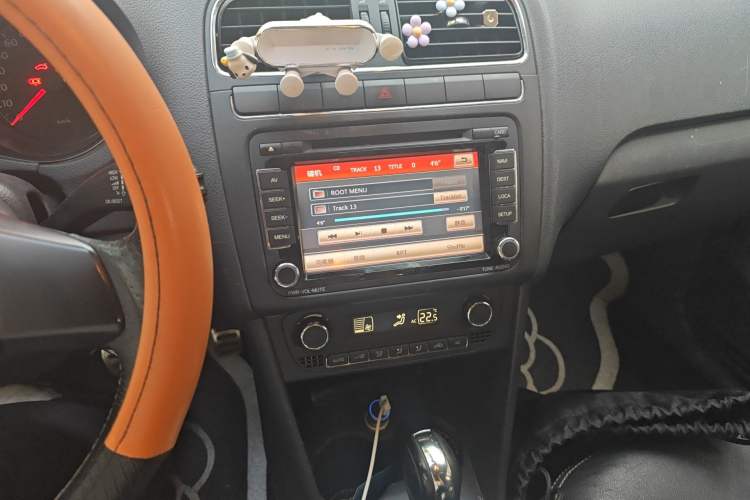 Used Volkswagen Polo 2012 1.6L Cross Polo Automatic Transmission