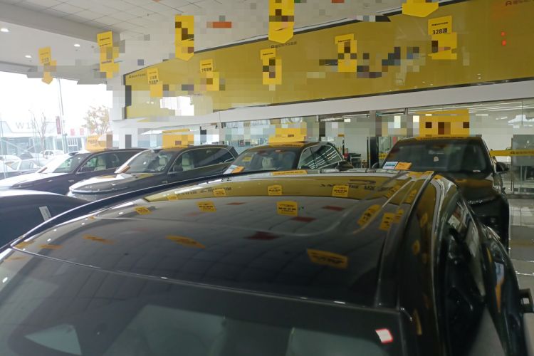 Used Lynk & Co 08 EM-P 2023 220km All-Wheel-Drive Performance Halo