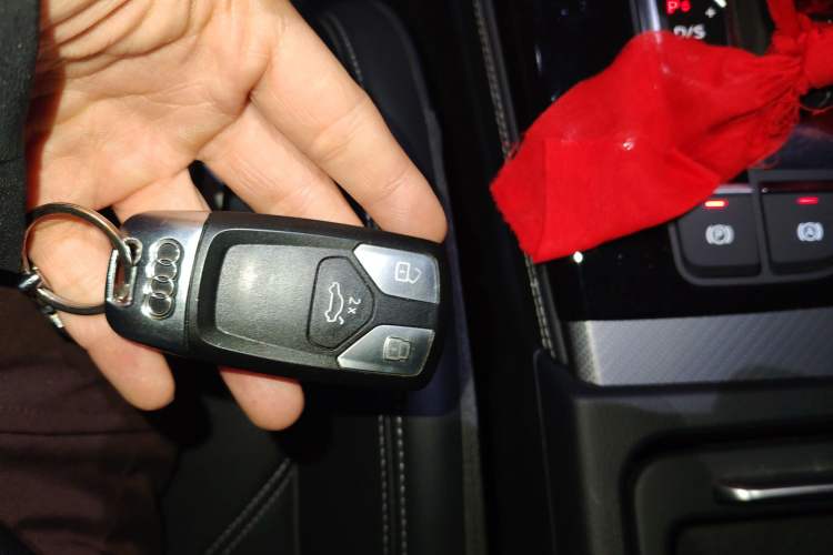 Used Audi Q5L 2025 45 TFSI Luxury Dynamic Edition Vehicle Key