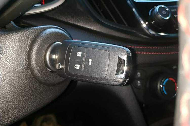 Used Chevrolet Monza 2022 Light Hybrid RS 330T Automatic Comfort Edition Vehicle Key