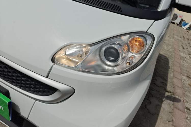 Used smart fortwo 2015 1.0 MHD Comfort Travel Edition Left Front Headlight