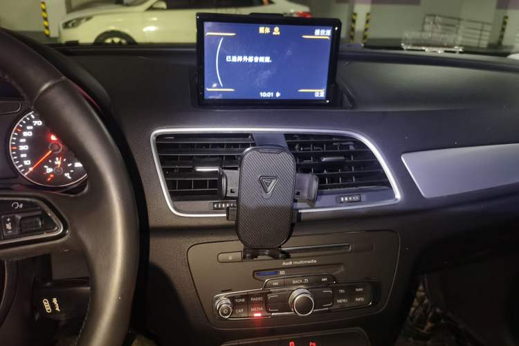 Used Audi Q3 2018 30th Anniversary Edition 30 TFSI Fashion Model Audio And AC Panel