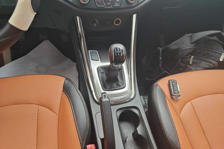 Used Cowin X5 2017 1.5T Manual Luxury Model
