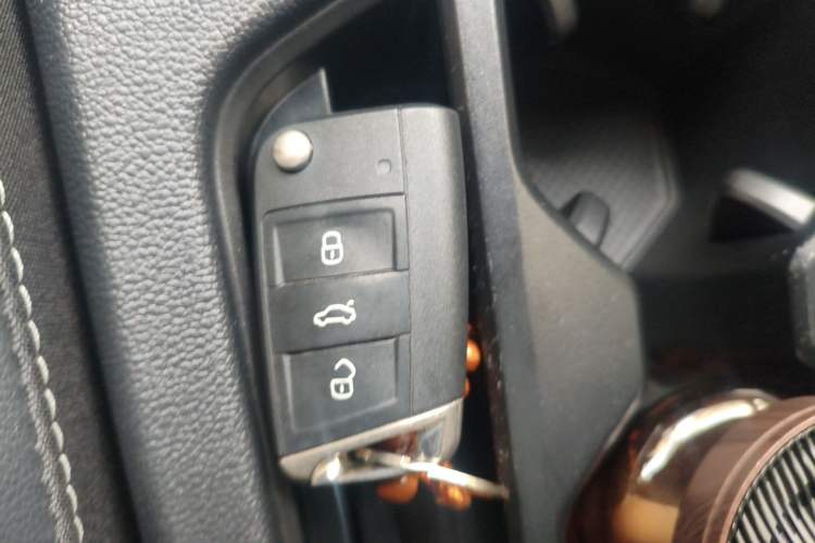 Used Volkswagen Tiguan L 2021 330TSI Automatic Two-Wheel Drive R-Line Enhanced Edition Vehicle Key