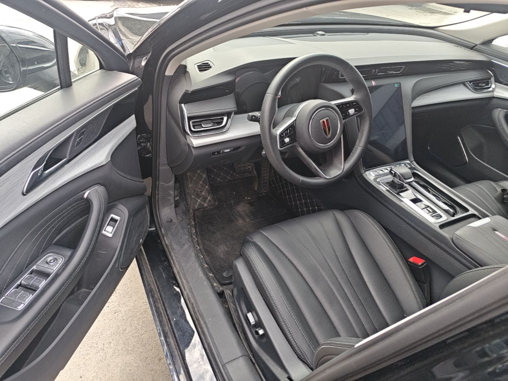Hongqi H5 PHEV 2025 130 Super Hybrid Version — снимка 18