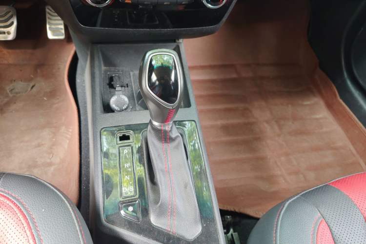 Used JAC Group Refine S2 2017 1.5L CVT Luxury Smart Model
