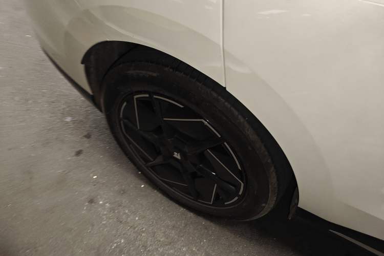 Used Hyptec HT 2024 825 Ultra-High Voltage LiDAR Edition Exterior 5