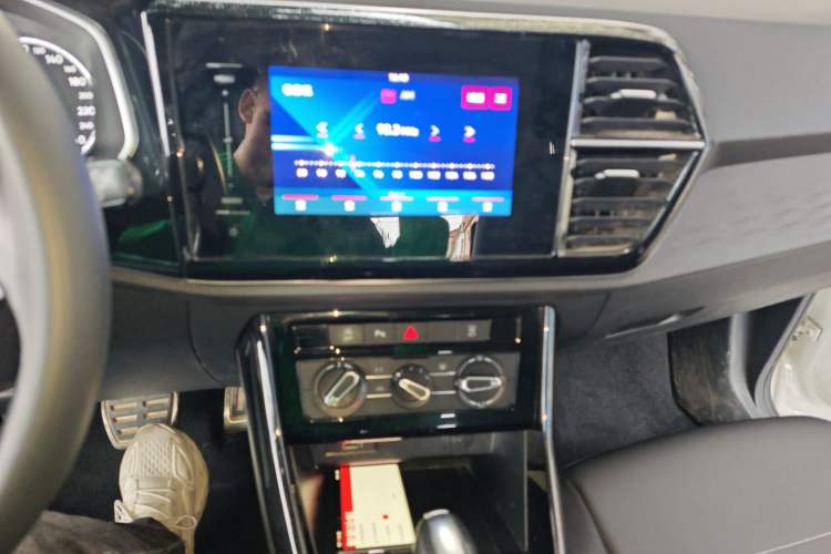 Used Jetta VS5 2019 280TSI Automatic Enjoyment Model
