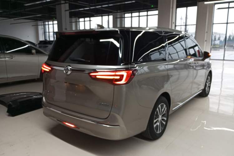 Used Buick GL8 2023 ES Lu Zun Deluxe Model